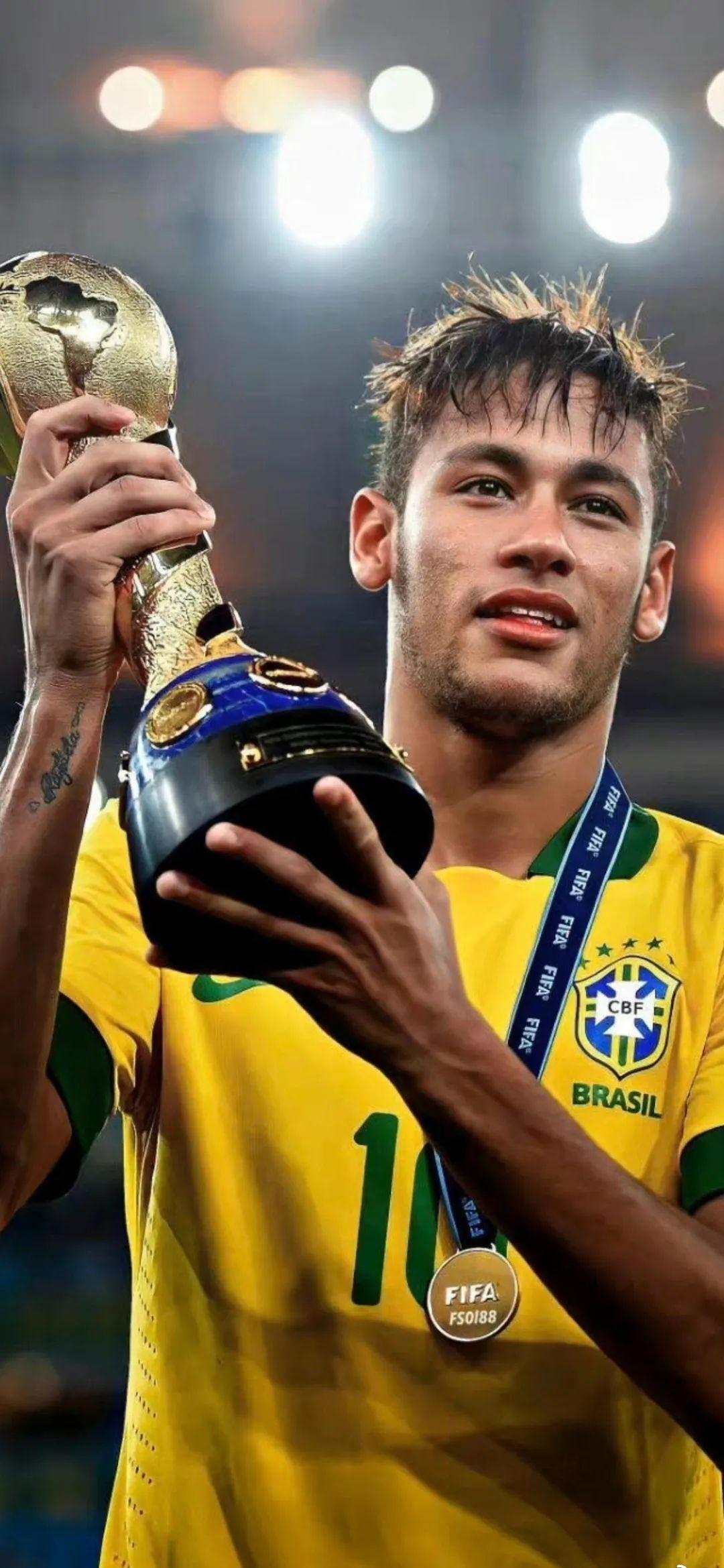 足球中拥有 足球中拥有