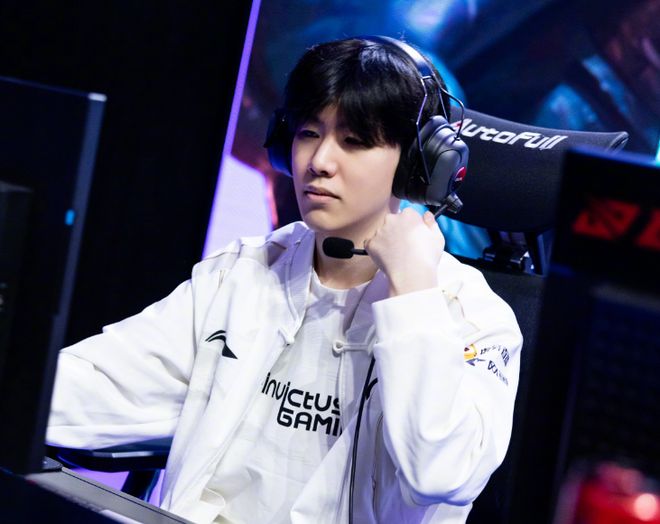 无数球迷的 无数球迷的